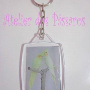 Chaveiro de Acrílico - Casal de Calopsitas Lutino